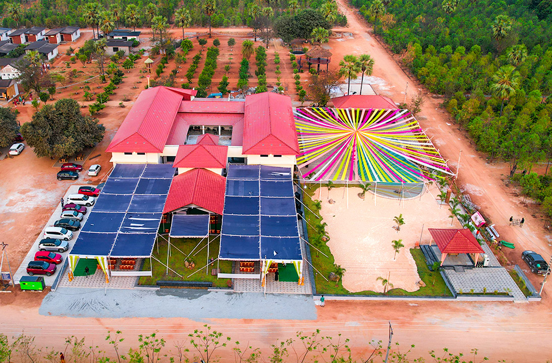 Aerial view of Go Ranch Resort’s outdoor wedding venue surrounded by lush greenery — one of the most popular destination wedding resorts near Hyderabad, Telangana.